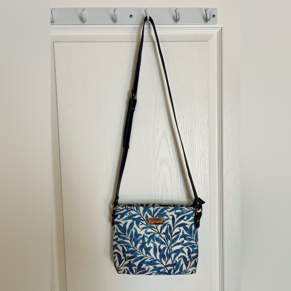 Signare William Morris Willow Bough Blue Tapestry Crossbody Bag - Picture 2 of 10